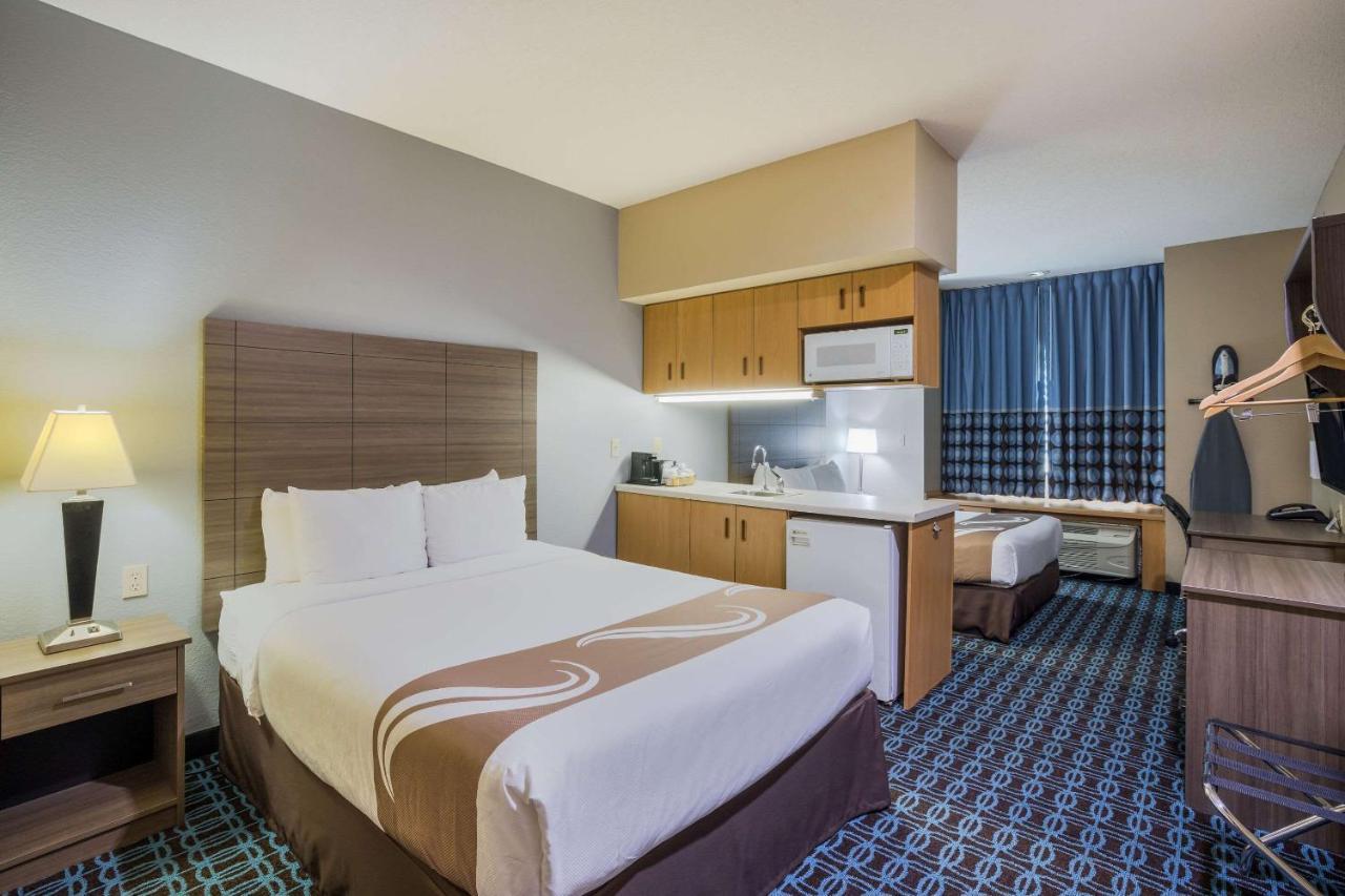 Hotel Sonesta Essential