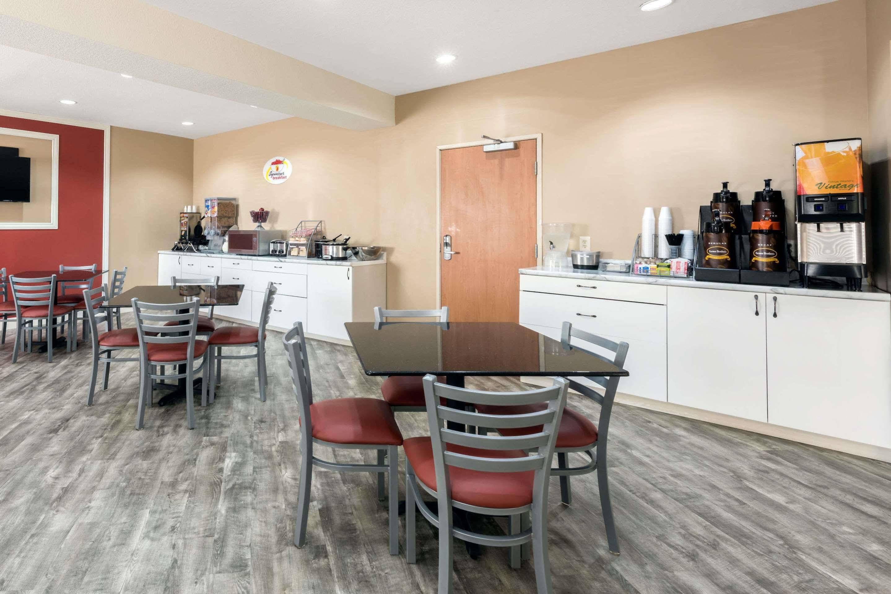 Hotel Sonesta Essential Blue Springs