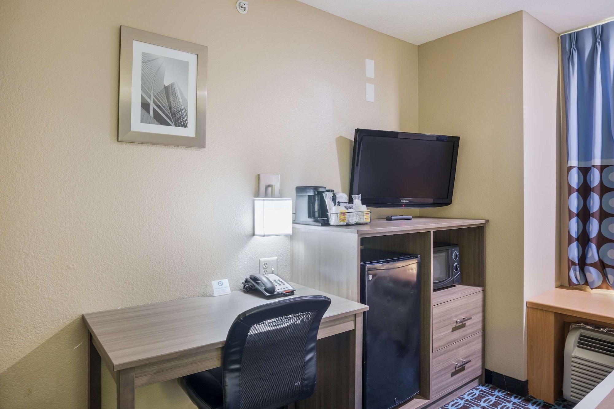 Sonesta Essential Hotel