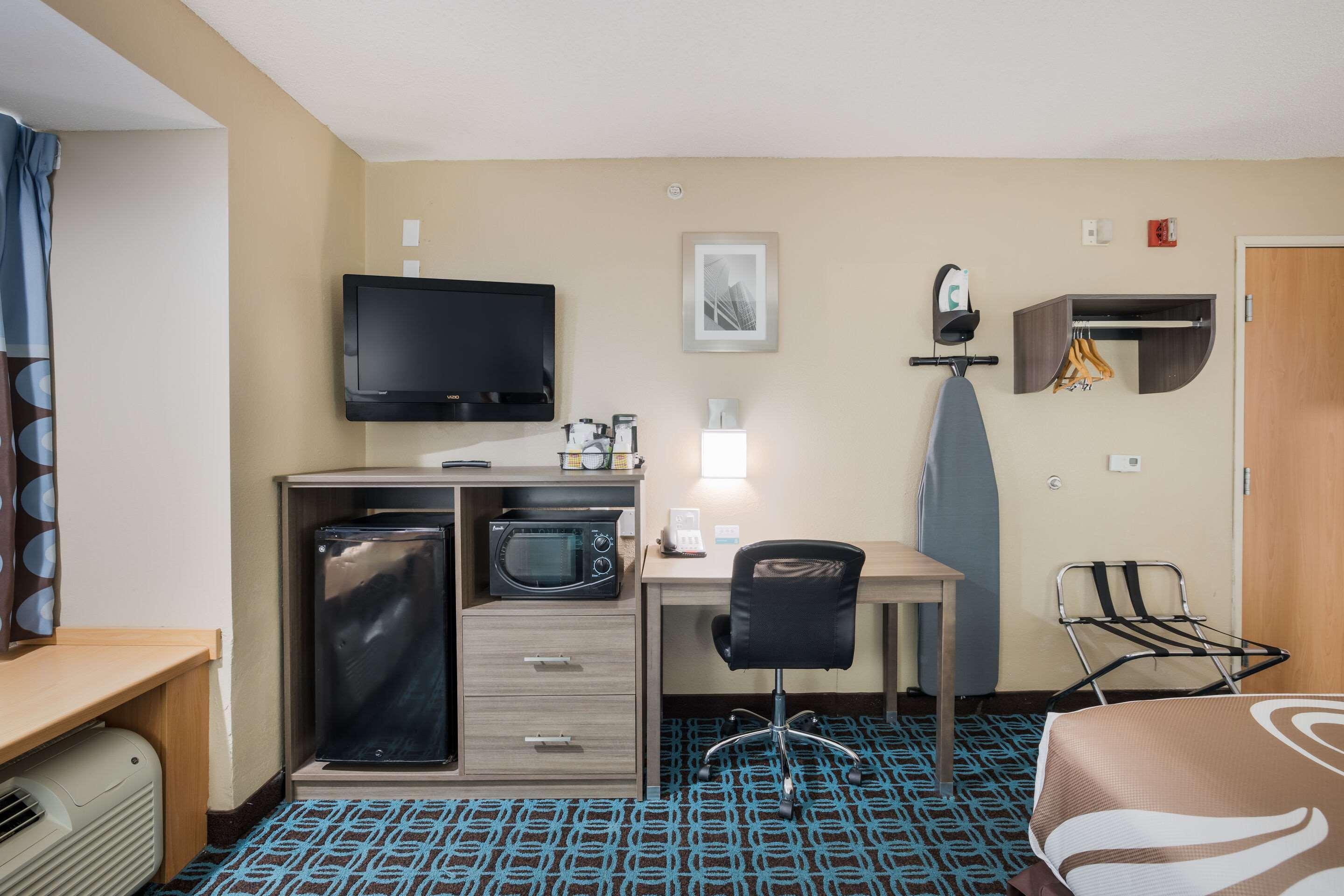 Hotel Sonesta Essential Blue Springs