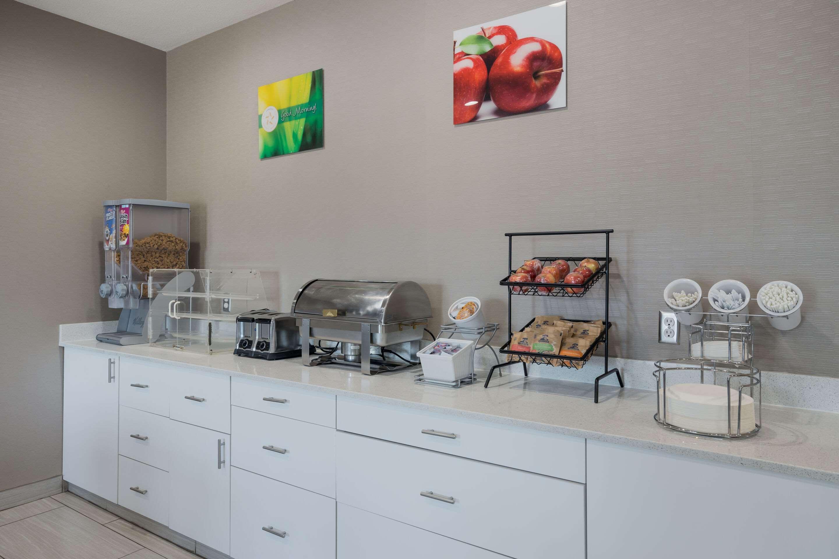 Sonesta Essential Hotel 2*