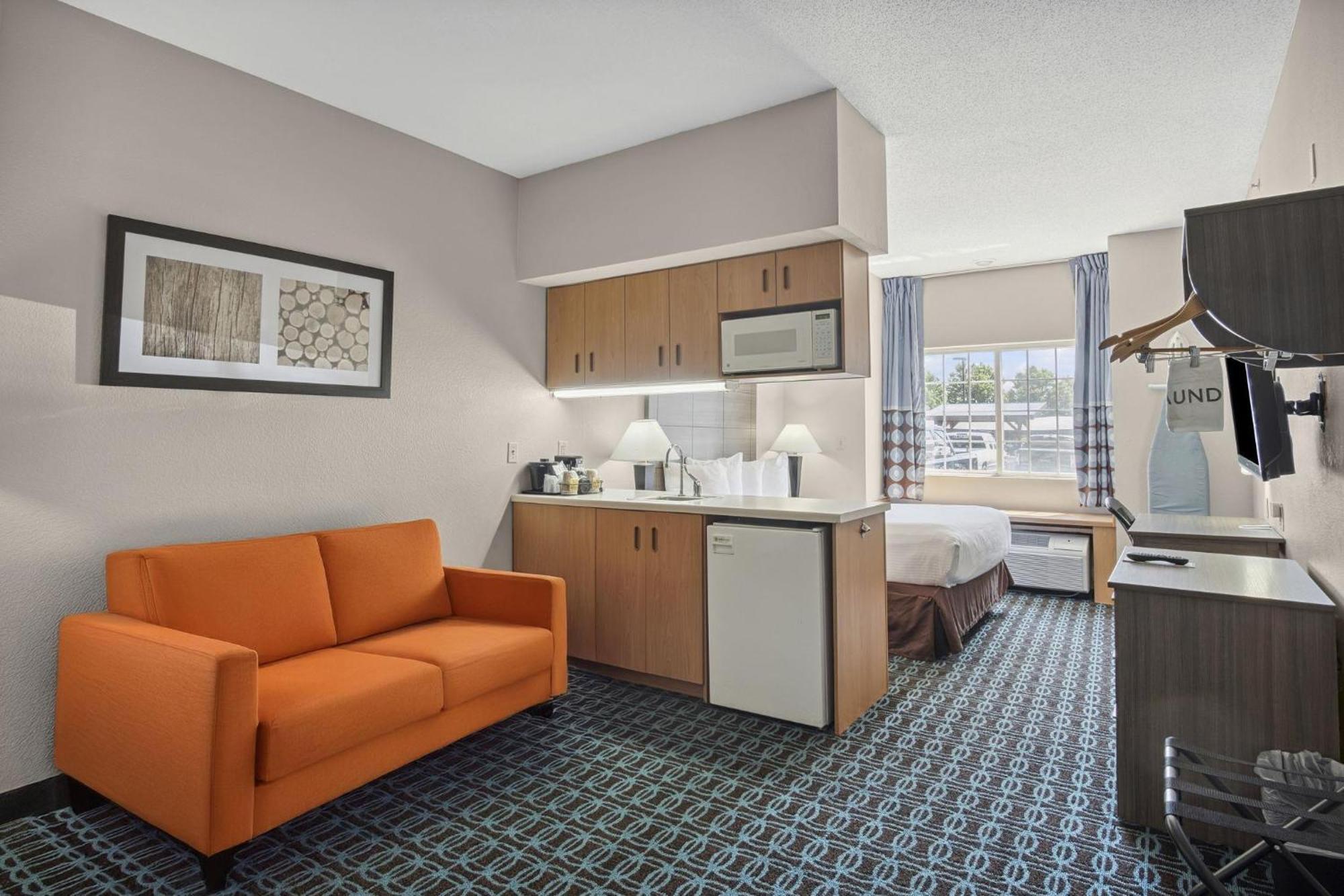 Sonesta Essential 2* Blue Springs