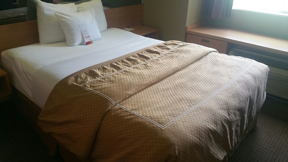 Sonesta Essential Hotel